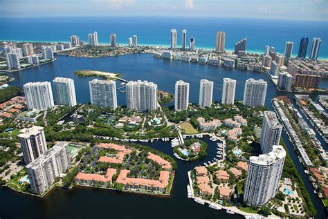 Discover three neighborhoods in Miami for housing and investment - BRG International BRG ...