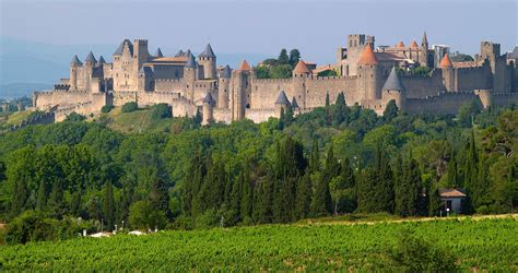 Top 10 medieval towns you can still visit in 2017!