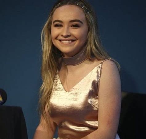 Sabrina Carpenter // 2017 | Sabrina carpenter, Sabrina carpenter smile, Woman crush