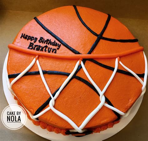 Basketball cake | Basketball cake, Basketball birthday cake, Basketball cake pops