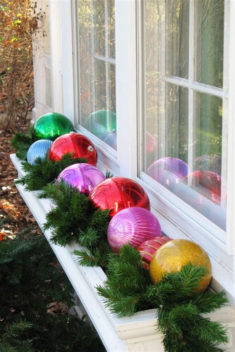 Unique Outdoor Christmas Decorations & Garden Ideas