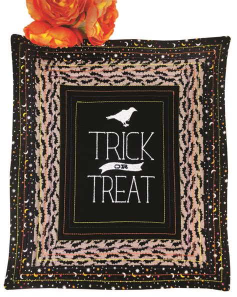 Halloween Wall Hanging with Free Trick-or-Treat Design - Sulky