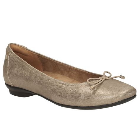 Clarks Candra Light Womens Extra Wide Casual Shoes - Women from Charles ...