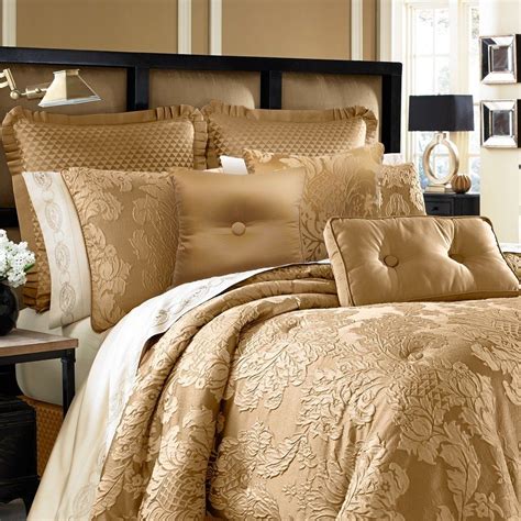 Five Queens Court Colonial Woven Jacquard 4-piece Comforter Set - Overstock - 13219310 ...