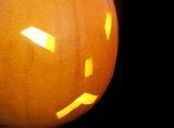 Image of Preparing a Halloween jack-o-lantern | CreepyHalloweenImages