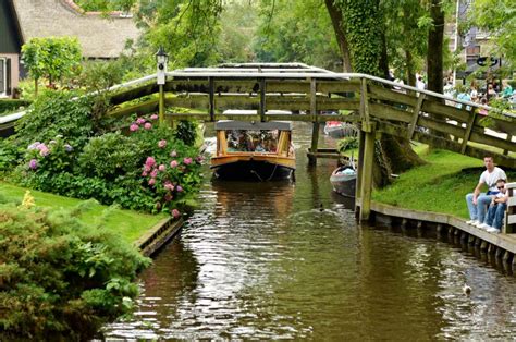 Boat Rental in Giethoorn: Eco-friendly and Electric - Giethoorn Boat ...