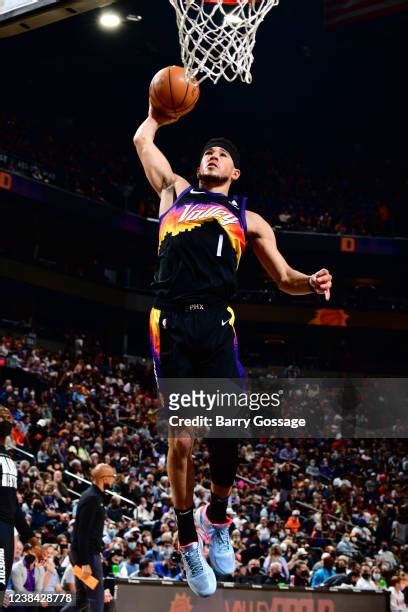 Devin Booker Dunking Photos and Premium High Res Pictures - Getty Images