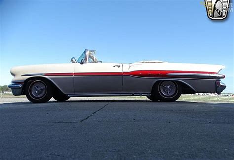 Classic 1957 Pontiac Star Chief Convertible for Sale. Price 41 000 USD - Dyler