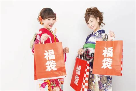 Lucky Bag, a Japanese New Year’s Event | The Japan Media