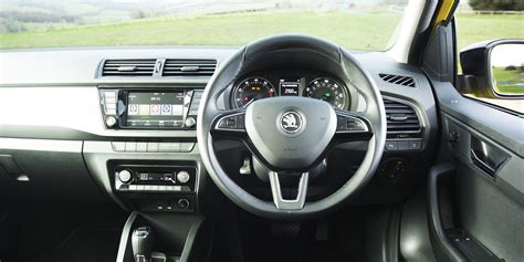 Skoda Fabia (2015-2017) Interior & Infotainment | Carwow