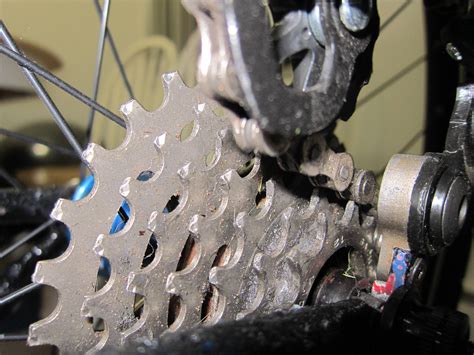 drivetrain - Why is my chain riding up and skipping teeth on the ...