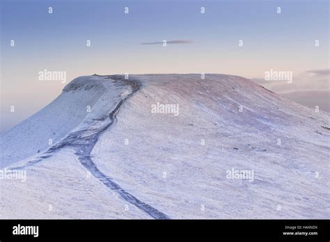 Pen y fan snow hi-res stock photography and images - Alamy