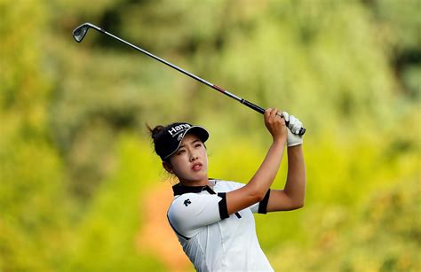 Concord teen Yealimi Noh takes LPGA Portland’s third-round lead