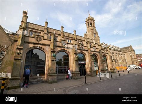 Carlisle citadel railway station hi-res stock photography and images ...