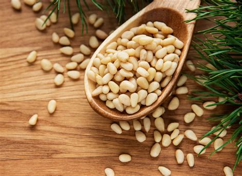 13 Mind-Blowing Benefits of Eating Chilgoza (Pine Nut) on Your Mind and ...