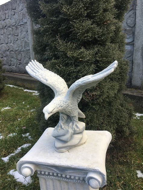 Concrete Eagle Statue for sale | Only 2 left at -70%