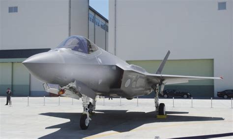 Crashed Japanese F-35 Wreckage Found in Pacific, Pilot Still Missing