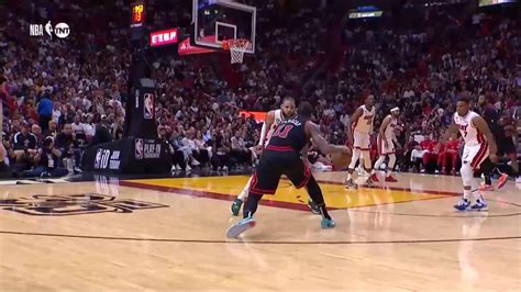 DeMar DeRozan with a dunk vs the Miami Heat - Yahoo Sports