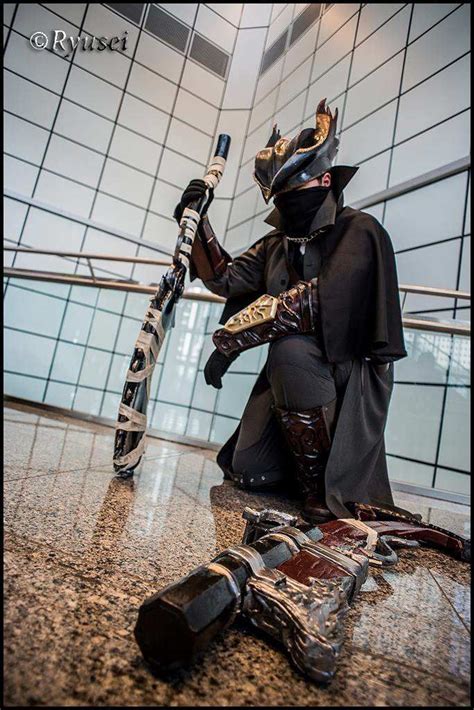 Bloodborne Cosplay - Hunter by Mekiwates on DeviantArt | Bloodborne cosplay, Bloodborne, Dark souls