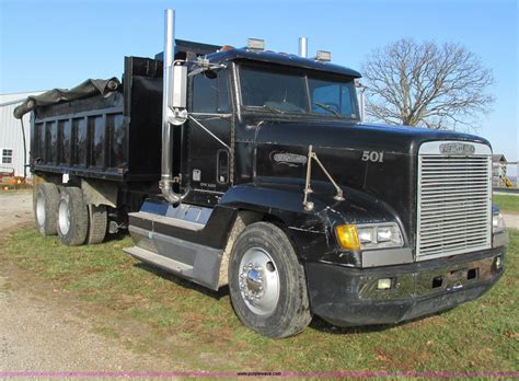 1989 Freightliner FLD120 dump truck in Conway, MO | Item G9381 sold | Purple Wave