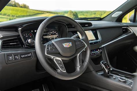 2022 Cadillac XT5 Pictures - 74 Photos | Edmunds