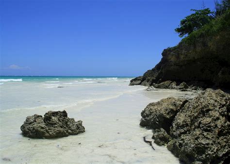 Visit Diani Beach on a trip to Kenya | Audley Travel