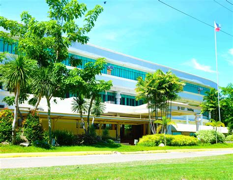 Admissions Scholarships Um Tagum College