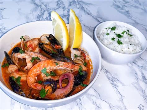 Portuguese Seafood Cataplana Recipe | Green curry recipes, Garlic ...