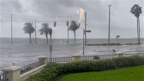 Hurricane Idalia raw footage: High winds, storm surge near Tampa - YouTube