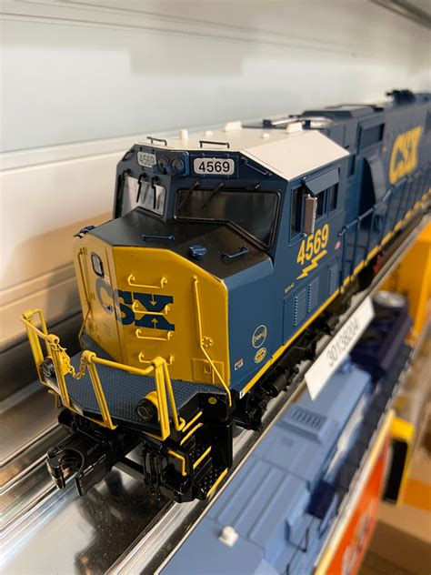 30138204 - CSX PREMIER SD70MAC LOCOMOTIVE CSX (YN3 WEBSITE) 4569 (BLUE – 3 Rail Trains