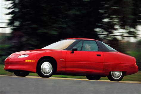 Throwback Thursday: 1996 General Motors EV1 first drive | Autocar