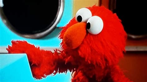 Elmo's Best Friend Blanket Song | The Adventures of Elmo in Grouchland 1999 version - YouTube