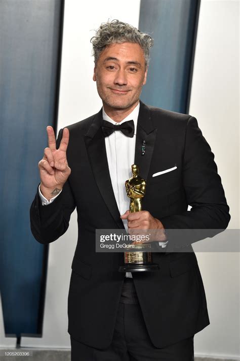 News Photo : Taika Waititi attends the 2020 Vanity Fair Oscar... Taika ...