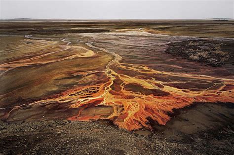 Burtynsky’s photography: What happened here? People