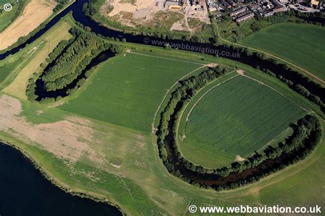 Oxbow Lakes Castleford -ic19078 | aerial photographs of Great Britain by Jonathan C.K. Webb