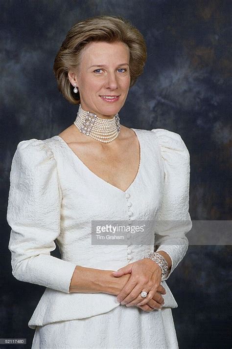 The Duchess Of Gloucester Photographed At Home In Kensington Palace. Kensington Palace, Royal ...