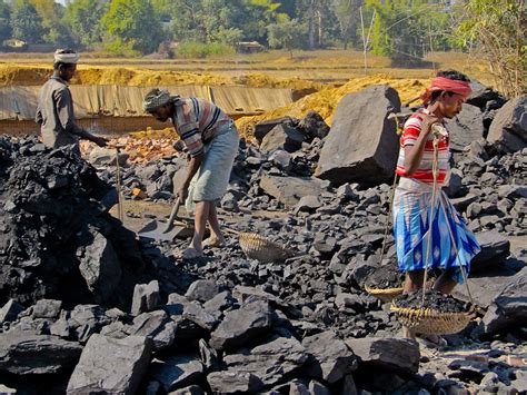 Rourkela 274 - Coal workers at the brick factory | benbeiske | Flickr