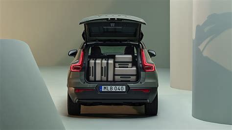 Discontinued Volvo XC40 Recharge Price - Images, Colors & Reviews - CarWale