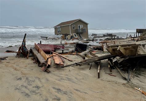 Second house collapses at Cape Hatteras National Seashore - Cape ...