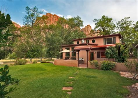 12 Best Zion National Park Airbnb & Vacation Rentals (2024)