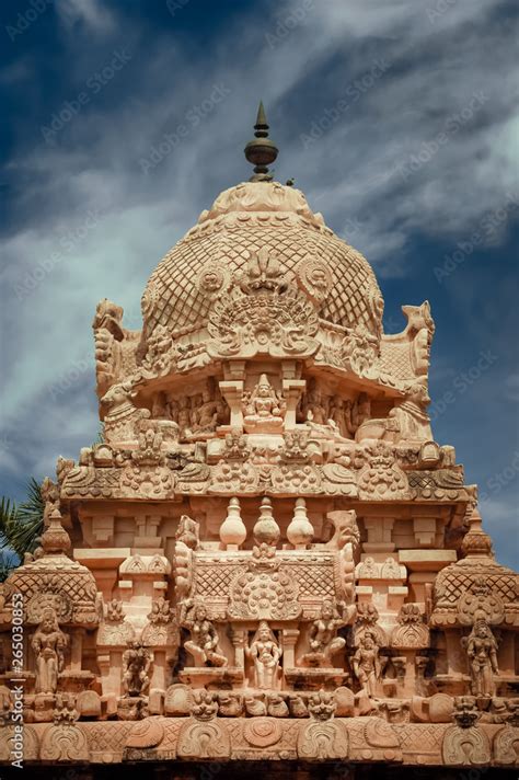 Hindu Temple dedicated to Shiva. South India, Tamil Nadu Stock Photo ...