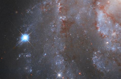 Astronomy Cmarchesin: Hubble Observes Spectacular Supernova Time-Lapse