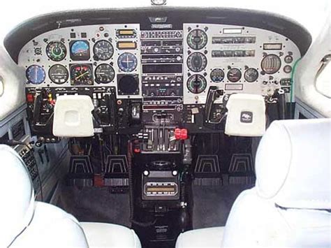 CESSNA 207 Specifications, Cabin Dimensions, Performance