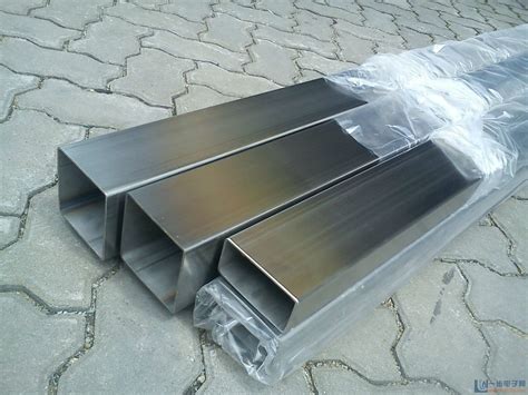 Welded Hollow Stainless Steel Tube 0.8-6mm Thickness 0.03mm Outer Diameter