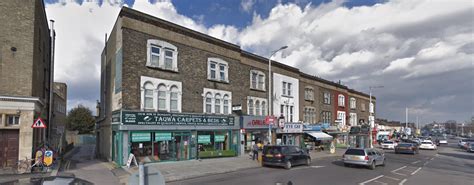 Seven Kings Mosque in London on Lockdown After Shot Fired During ...