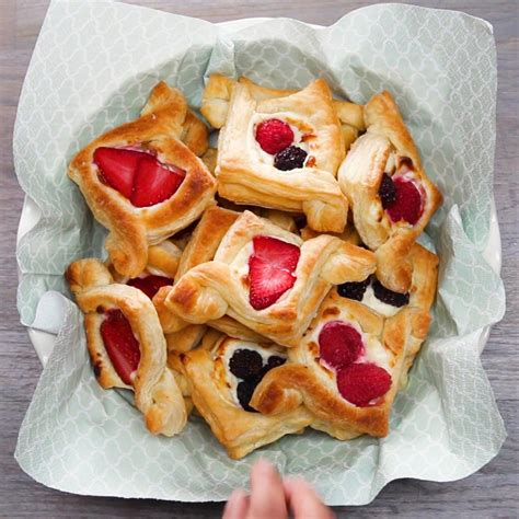 6 Heavenly Fruit-Filled Pastries | Recipes