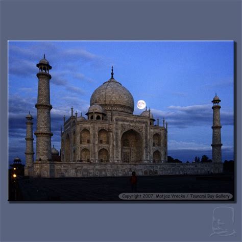 Agra - Taj Mahal by moonlight | ´Intrepid Real Food Adventures´ - Ind…