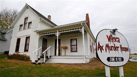 Man stabs self at Villisca axe murder house