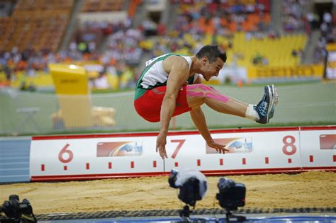 Historias de un Deportista Aficionado: Descubriendo el Atletismo: El Salto de Longitud