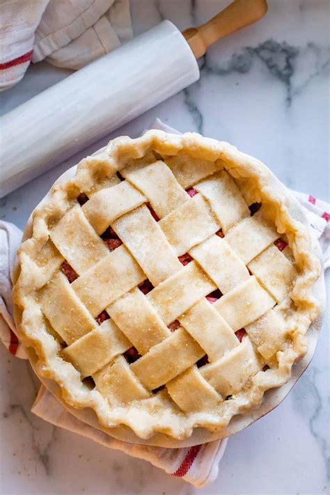 How to Make a Lattice Pie Crust (Step by Step) - The Food Charlatan